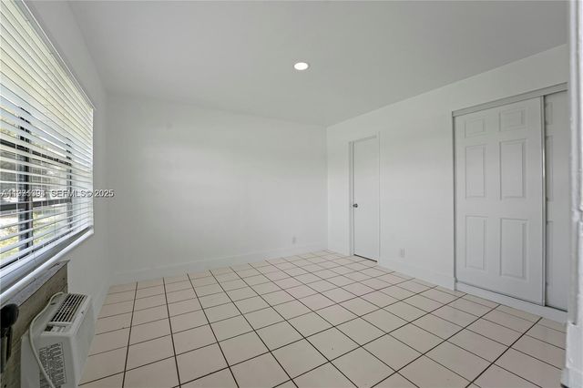 380 SE 12th Ave 2, Deerfield Beach, FL 33441