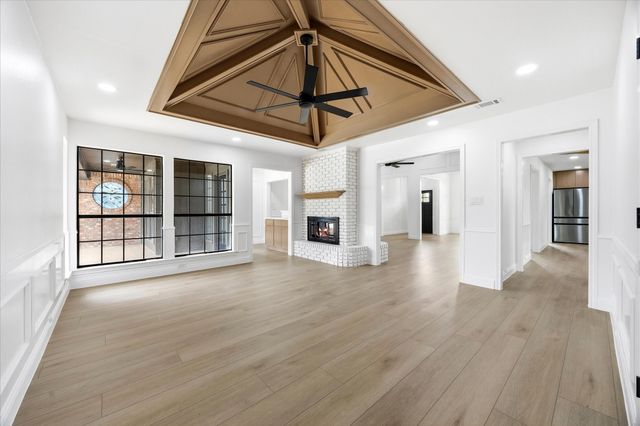 2131 Springwood, Carrollton, TX 75006