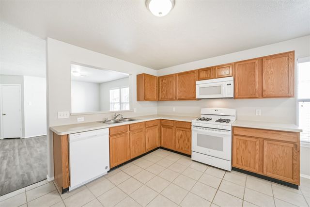 4915 Winding View Lane, Humble, TX 77346