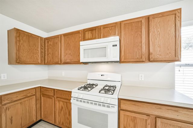 4915 Winding View Lane, Humble, TX 77346