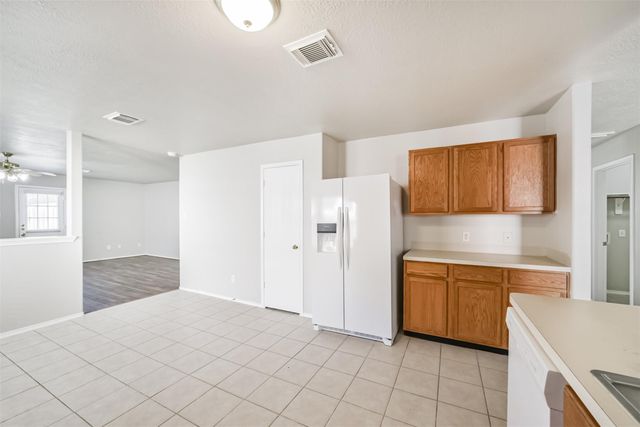 4915 Winding View Lane, Humble, TX 77346