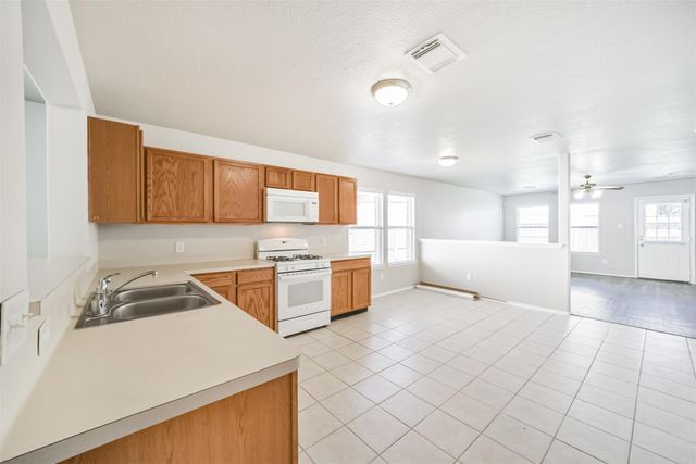 4915 Winding View Lane, Humble, TX 77346