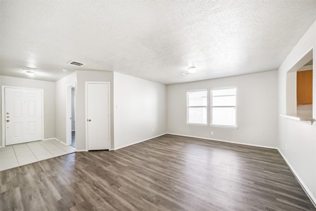 4915 Winding View Lane, Humble, TX 77346