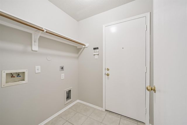 4915 Winding View Lane, Humble, TX 77346