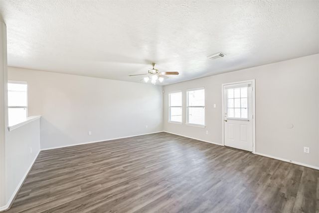 4915 Winding View Lane, Humble, TX 77346