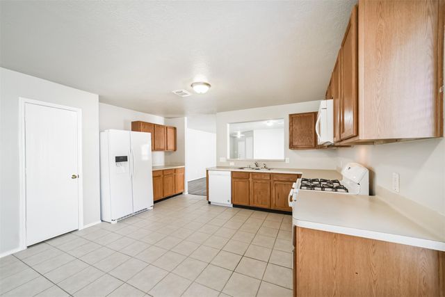 4915 Winding View Lane, Humble, TX 77346