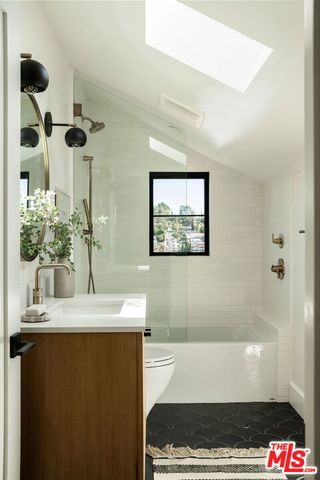 6017 La Prada Street, Los Angeles, CA 90042