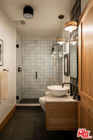 6017 La Prada Street, Los Angeles, CA 90042