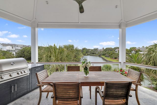 12 Ocean Point Drive, Isle Of Palms, SC 29451