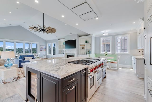 12 Ocean Point Drive, Isle Of Palms, SC 29451