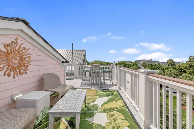12 Ocean Point Drive, Isle Of Palms, SC 29451