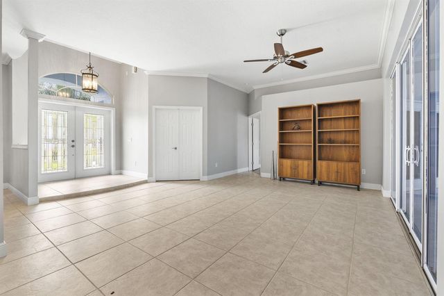 117 Queen Elizabeth Court, Hutchinson Island, FL 34949