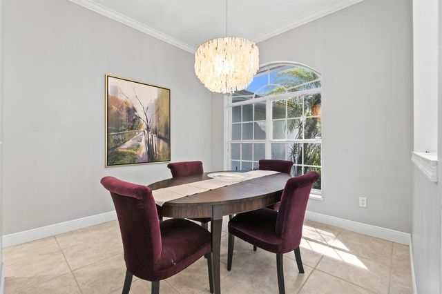 117 Queen Elizabeth Court, Hutchinson Island, FL 34949