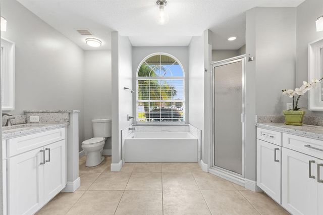 117 Queen Elizabeth Court, Hutchinson Island, FL 34949