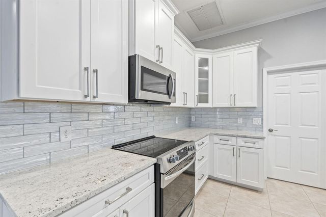 117 Queen Elizabeth Court, Hutchinson Island, FL 34949
