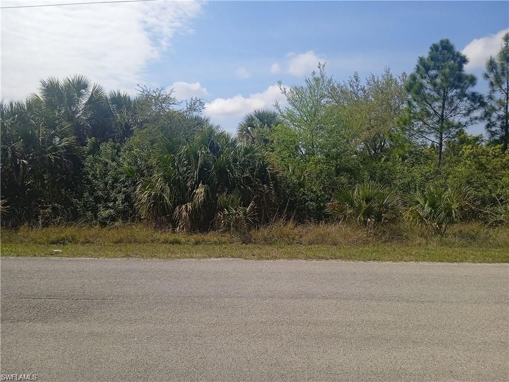 2605 Hanna AVE N, LEHIGH ACRES, FL 33971 — exterior