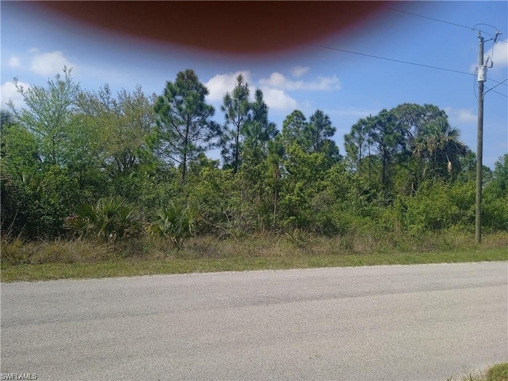 2605 Hanna AVE N, LEHIGH ACRES, FL 33971 — photo 2