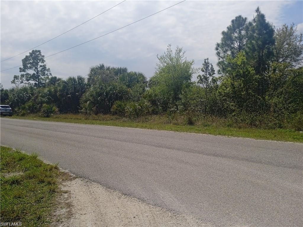 2605 Hanna AVE N, LEHIGH ACRES, FL 33971 — photo 4
