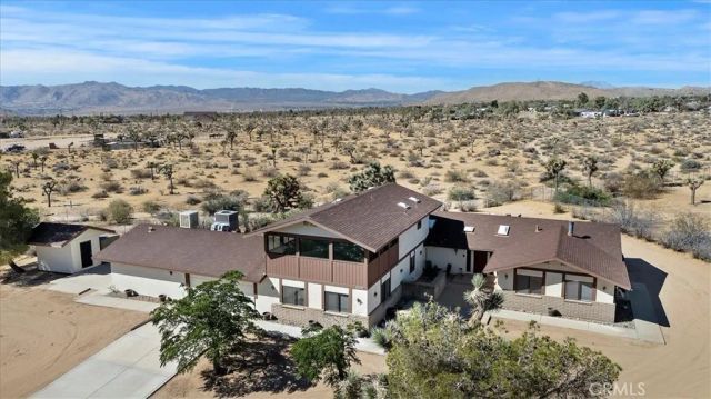 59187 Mesa Dr, Yucca Valley, CA 92284
