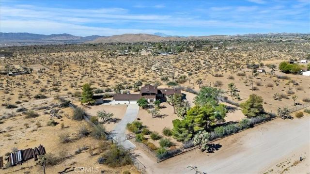 59187 Mesa Dr, Yucca Valley, CA 92284