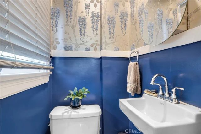 1569 S Orange Grove Avenue, Los Angeles, CA 90019