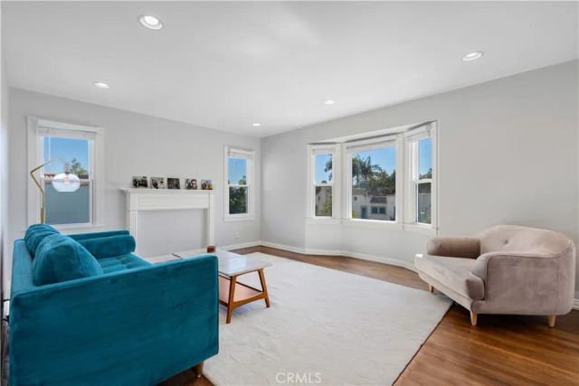 1569 S Orange Grove Avenue, Los Angeles, CA 90019