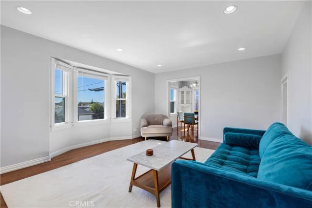 1569 S Orange Grove Avenue, Los Angeles, CA 90019