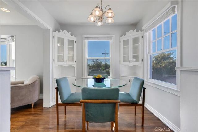 1569 S Orange Grove Avenue, Los Angeles, CA 90019