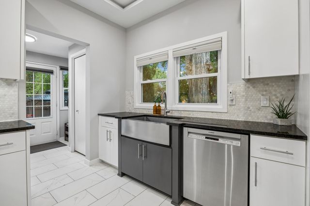 3015 Colfax Avenue S, Minneapolis, MN 55408