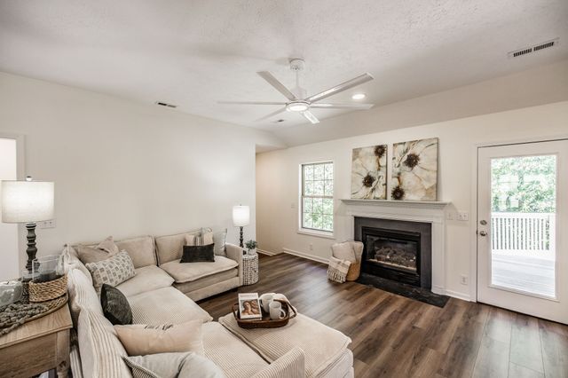 3005 Lana Ln, Greenbrier, TN 37073