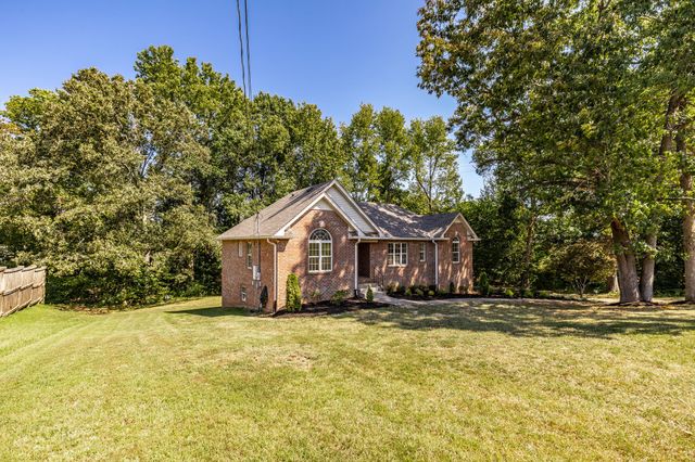 3005 Lana Ln, Greenbrier, TN 37073