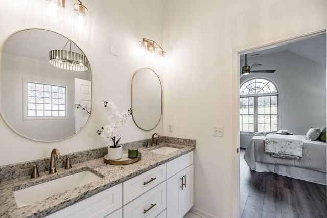 3005 Lana Ln, Greenbrier, TN 37073