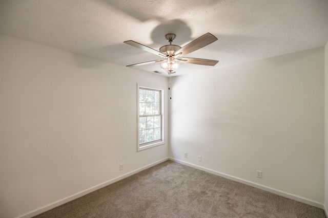 3005 Lana Ln, Greenbrier, TN 37073
