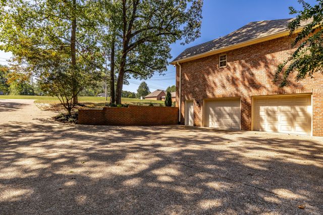 3005 Lana Ln, Greenbrier, TN 37073