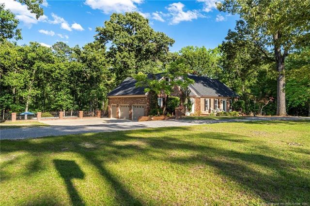 2061 Rayconda Road, Fayetteville, NC 28304
