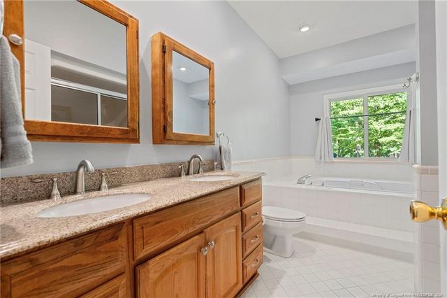 2061 Rayconda Road, Fayetteville, NC 28304