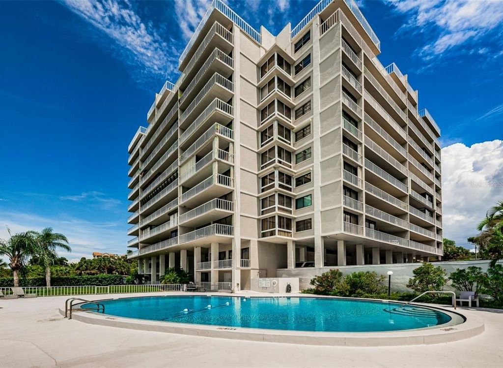 500 N OSCEOLA AVENUE 611, Clearwater, FL 33755