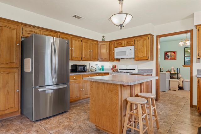 671 Lcr 516, Mexia, TX 76667