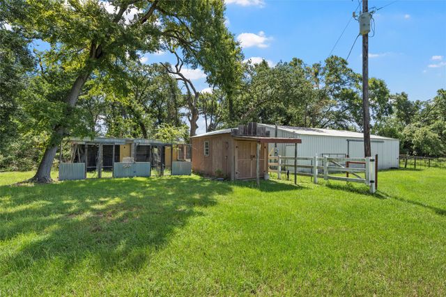 671 Lcr 516, Mexia, TX 76667