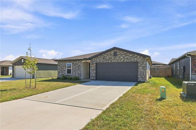 37815 W 207th Terrace, Edgerton, KS 66021