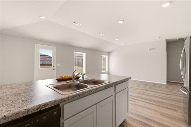 37815 W 207th Terrace, Edgerton, KS 66021