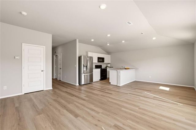 37815 W 207th Terrace, Edgerton, KS 66021