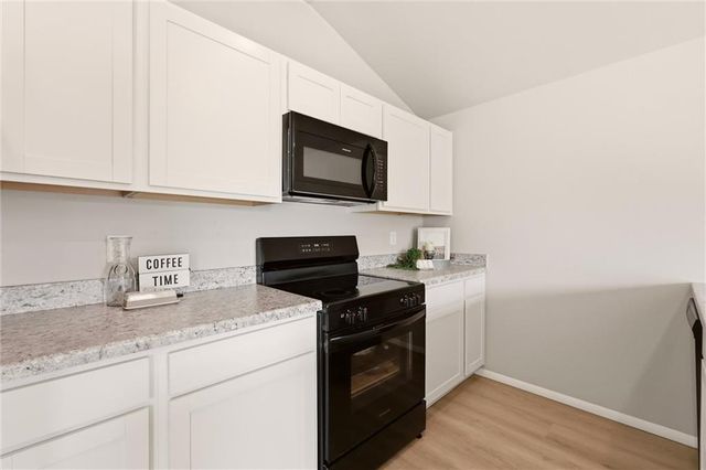 37815 W 207th Terrace, Edgerton, KS 66021