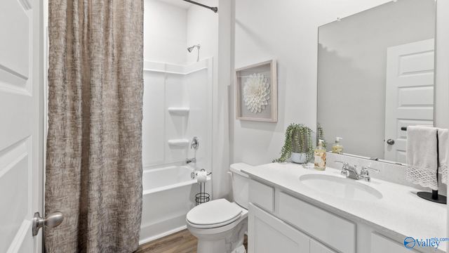 405 Jackson Point Circle, Huntsville, AL 35811