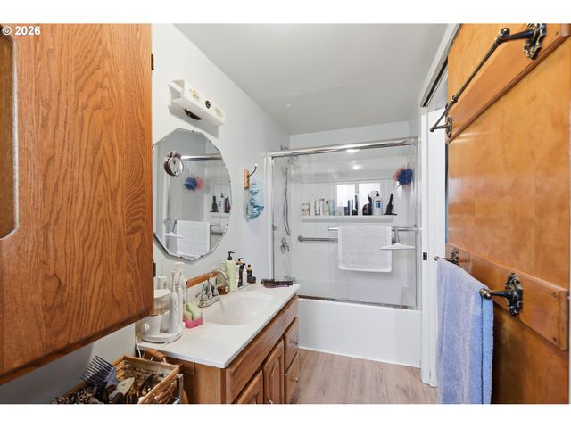 2611 EVERETT Ave, North Bend, OR 97459