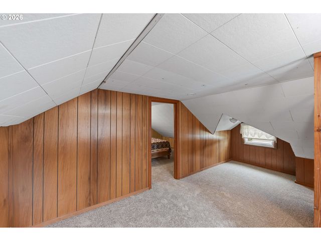 2611 EVERETT Ave, North Bend, OR 97459