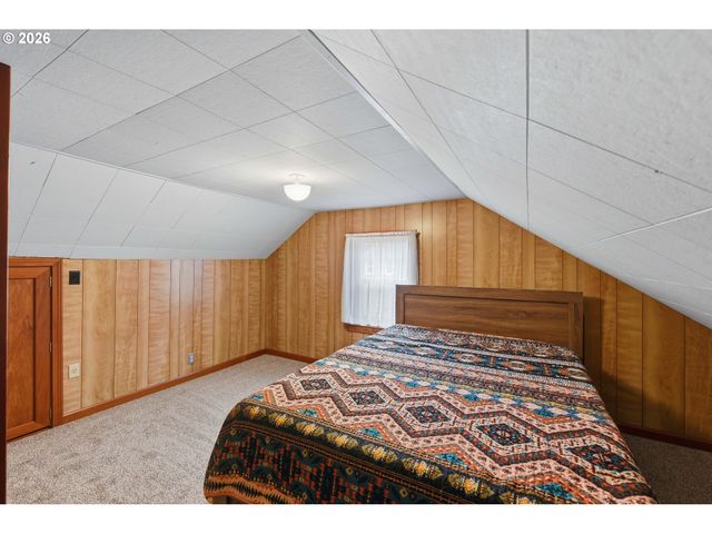 2611 EVERETT Ave, North Bend, OR 97459