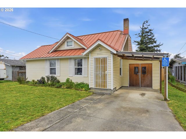 2611 EVERETT Ave, North Bend, OR 97459