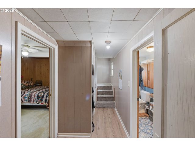 2611 EVERETT Ave, North Bend, OR 97459