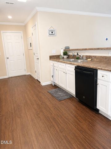 128 Steamboat Lane, Burlington, NC 27217